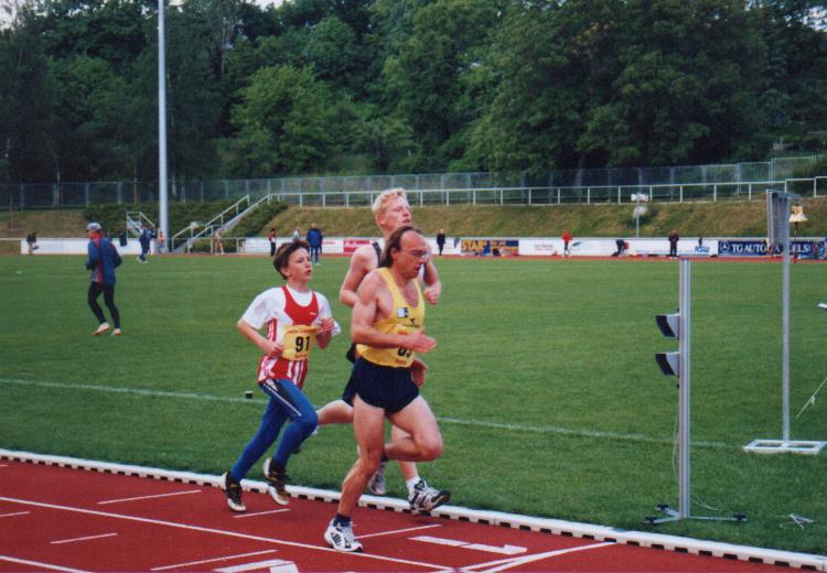 2004/1000/R11.jpg